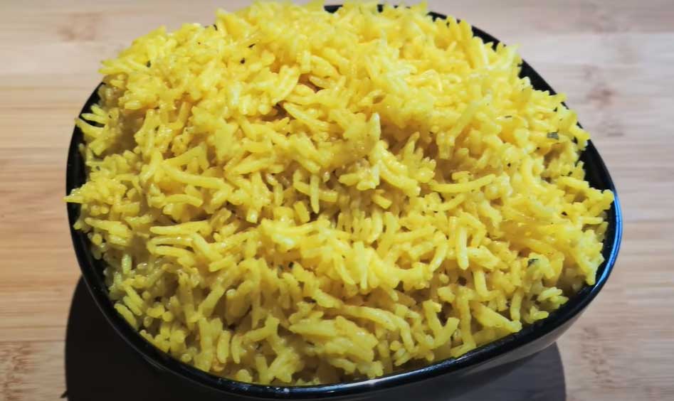 yellow rice dish