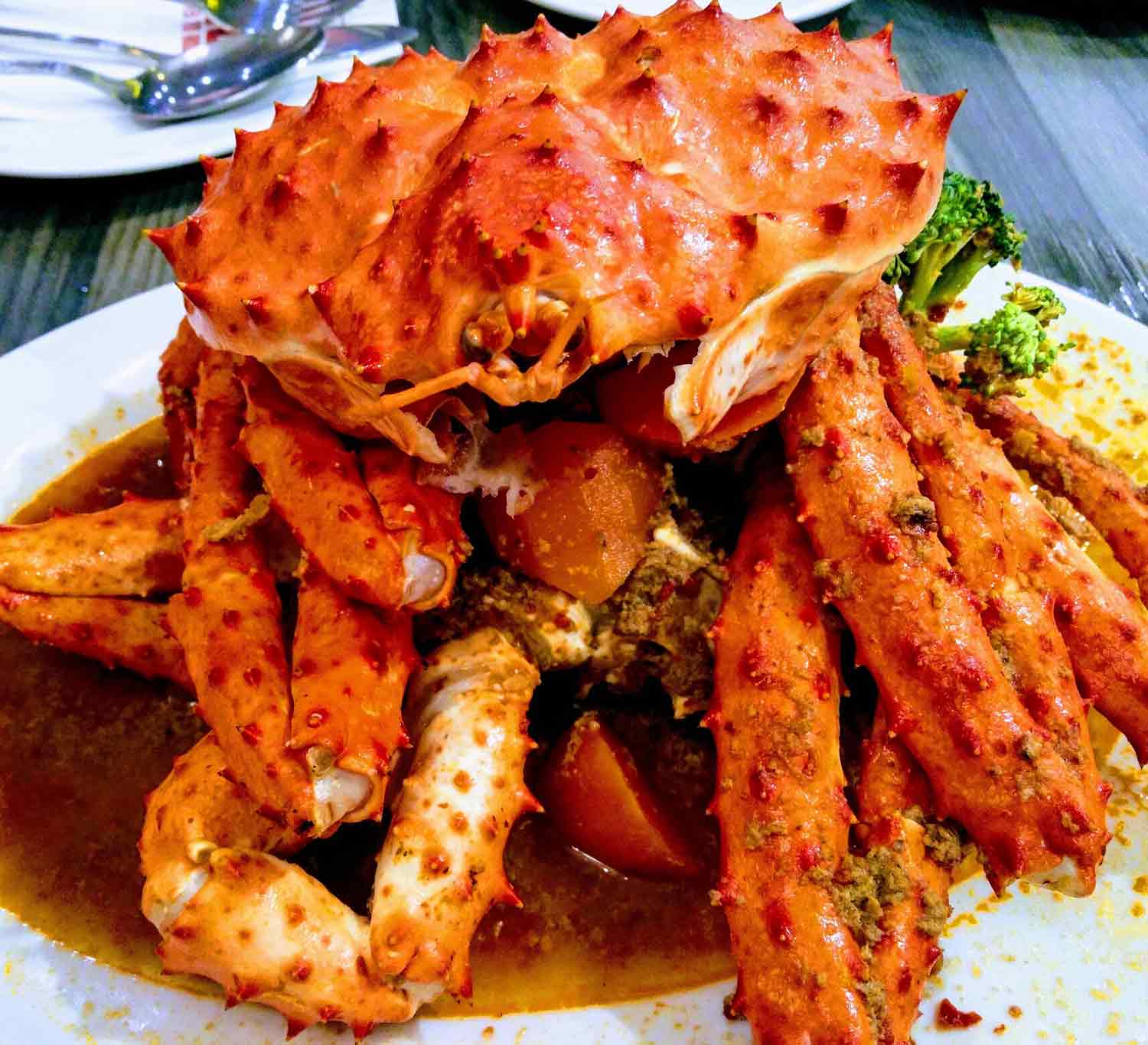 Crab curry dish